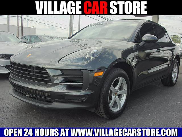 Used 2020 Porsche Macan AWD/4WD image 1