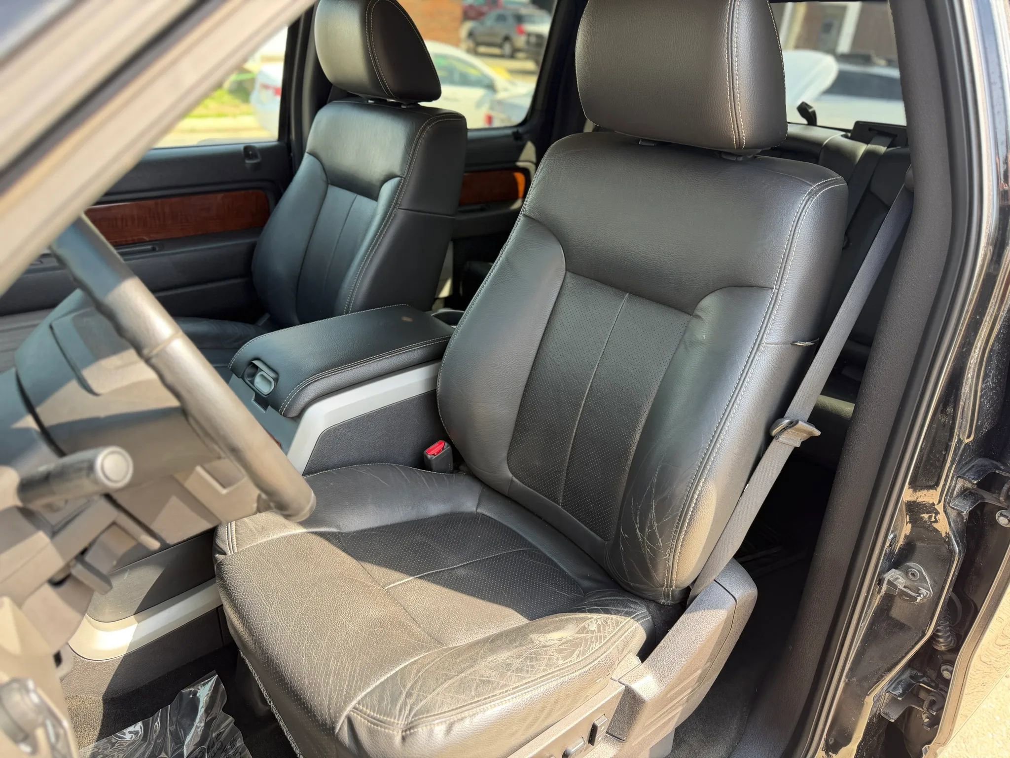 Used 2010 Ford F150 Lariat image 18