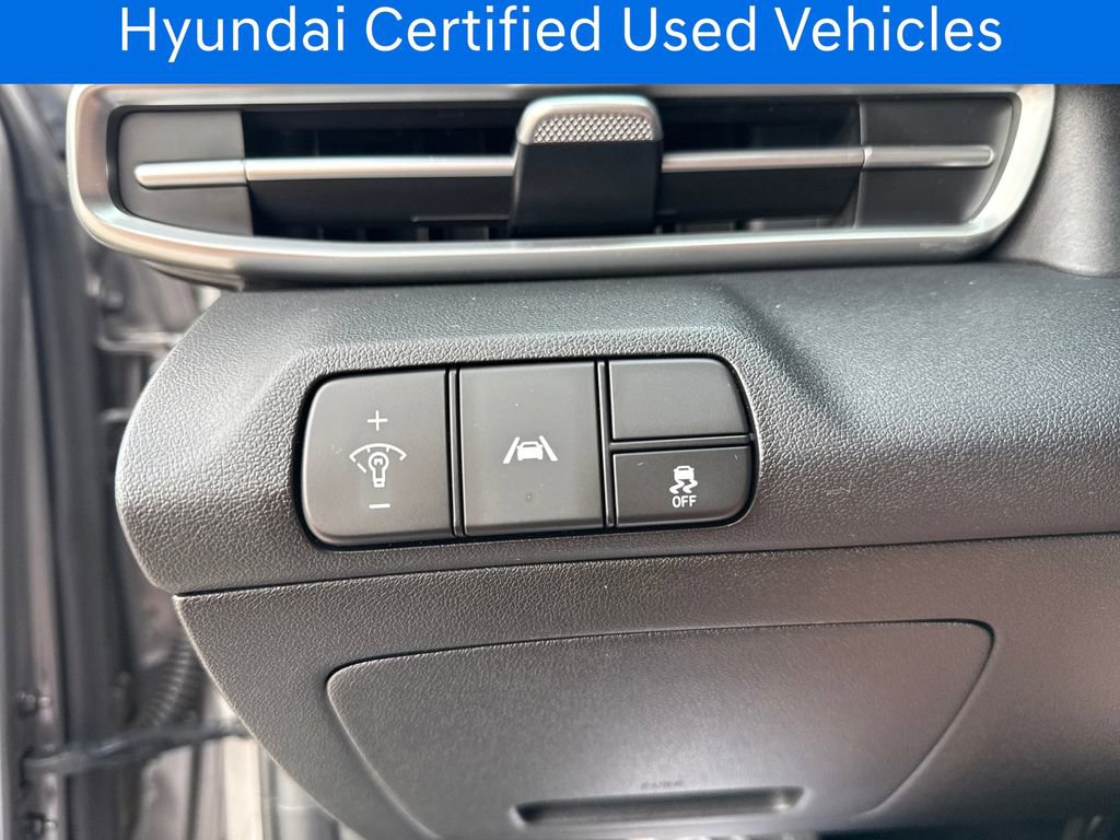 Certified 2022 Hyundai Elantra SEL FWD image 28