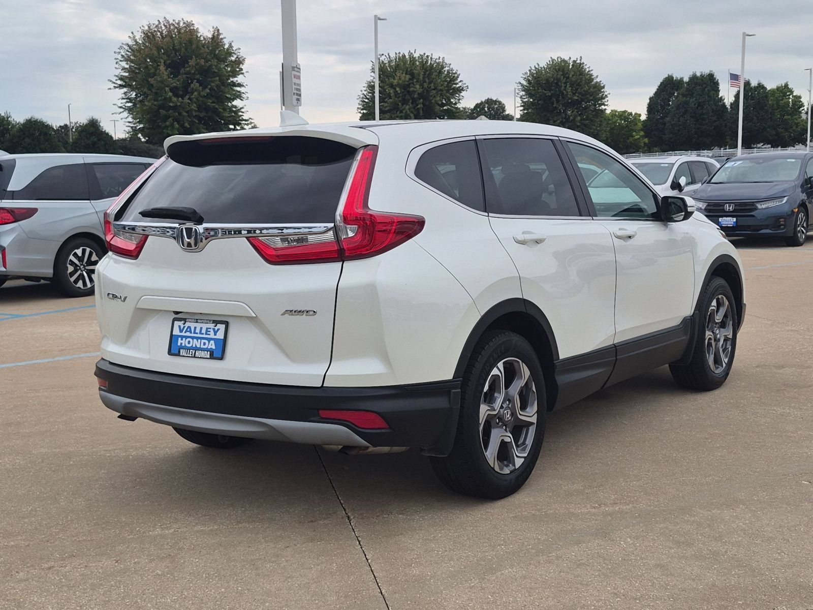 Used 2017 Honda CR-V EX image 6