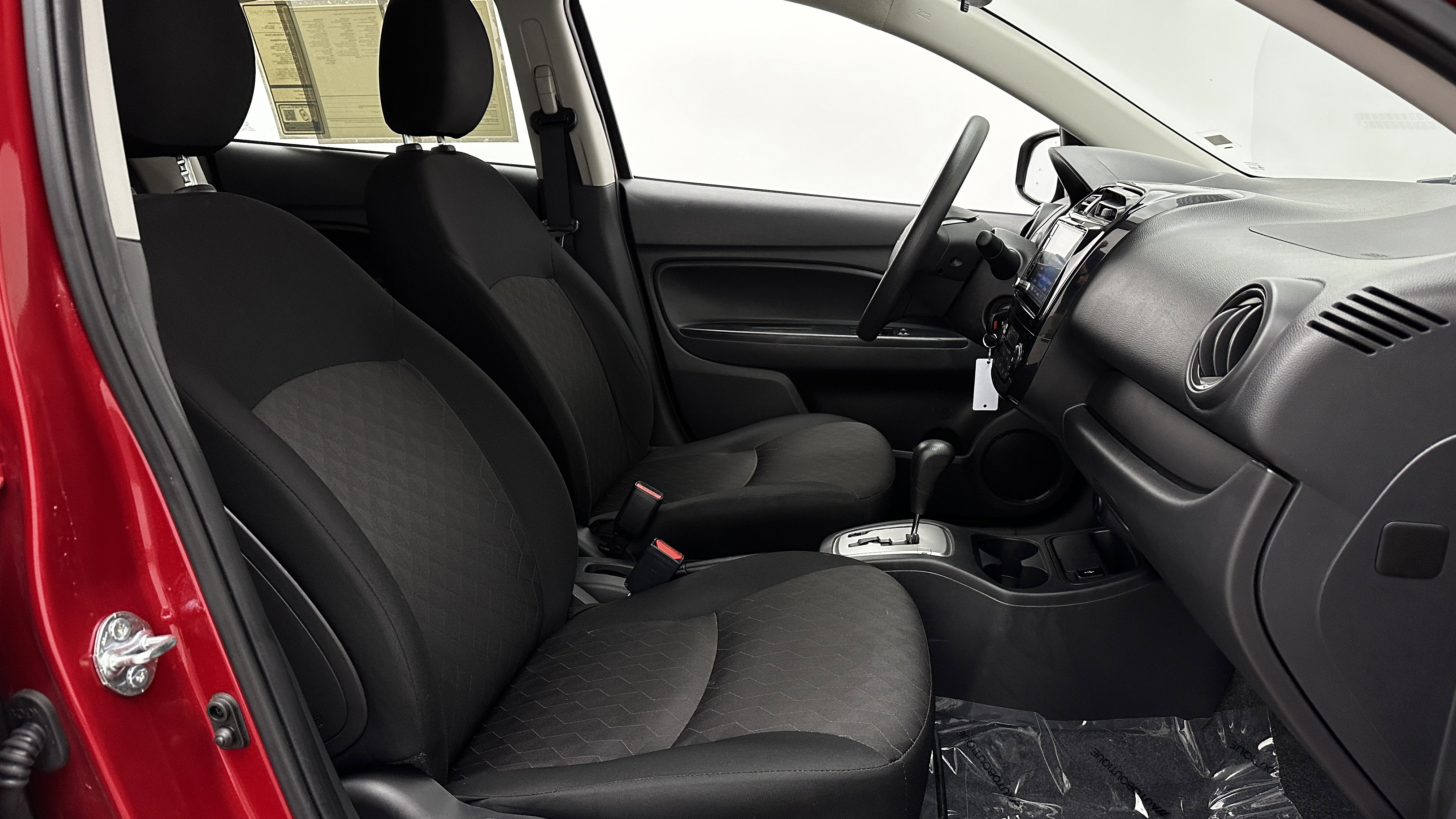 Used 2024 Mitsubishi Mirage ES image 33