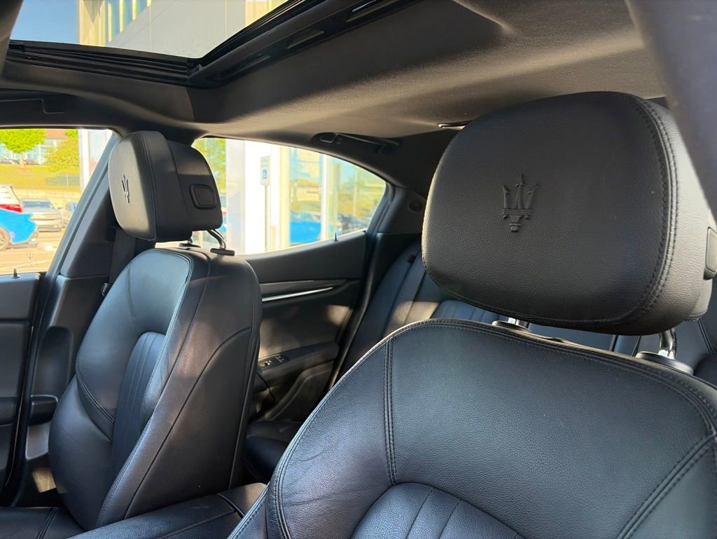 Used 2020 Maserati Ghibli S Q4 AWD/4WD image 23