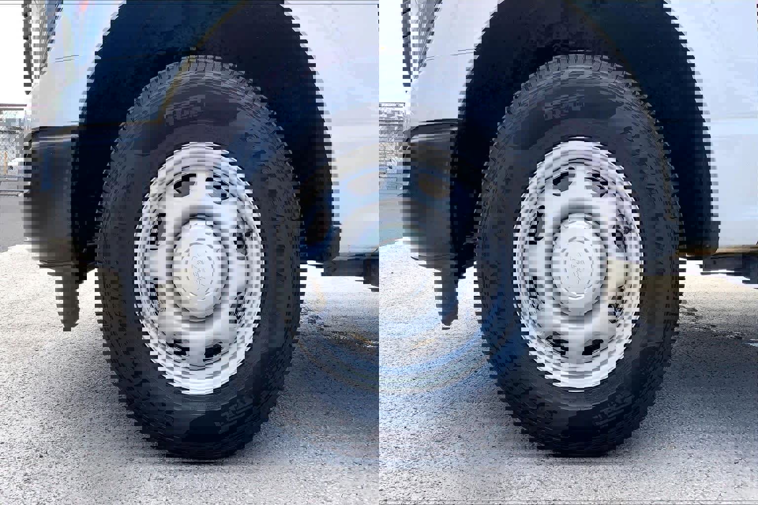 Used 2023 Ford F150 XL w/ FX4 Off-Road Package image 9