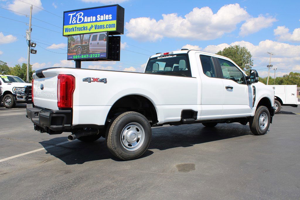 Used 2025 Ford F250 XLT image 5