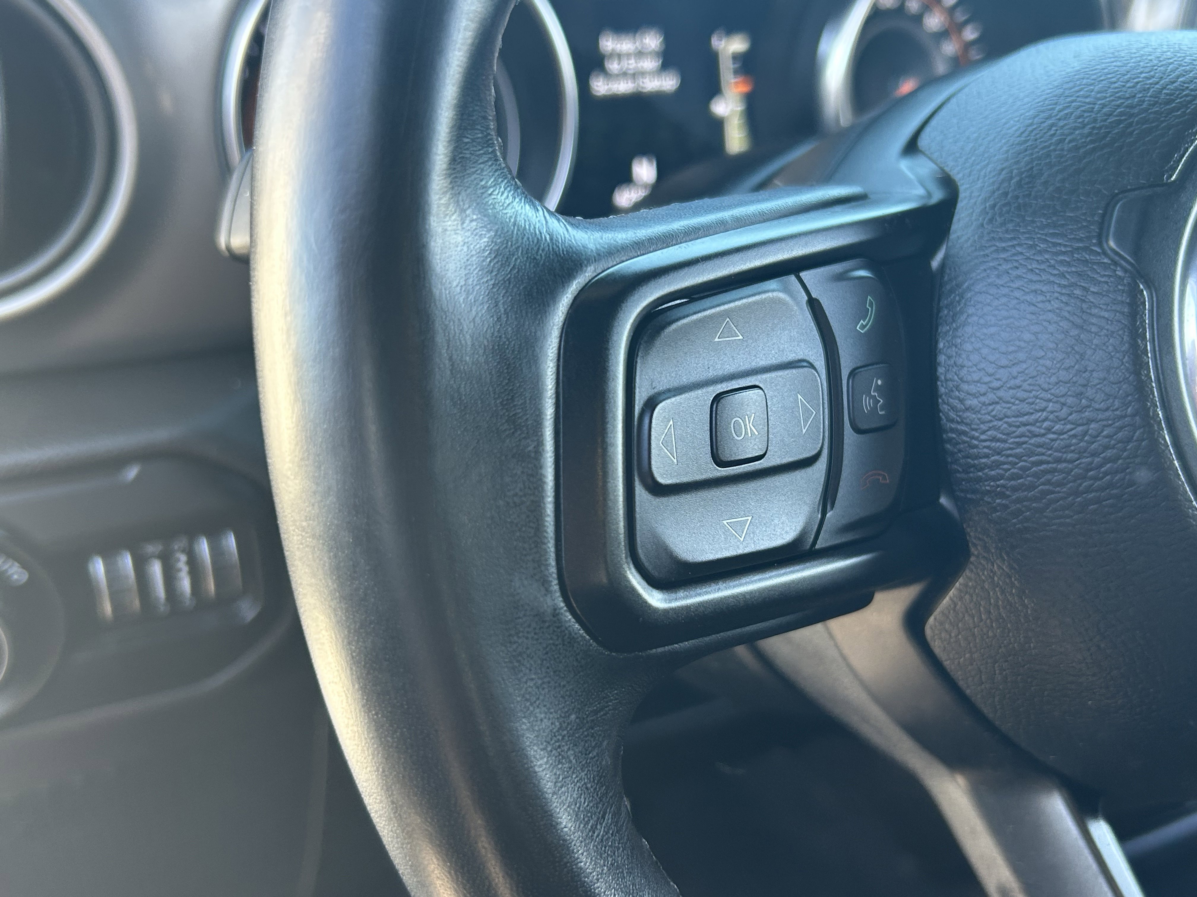 Certified 2020 Jeep Wrangler Sport image 18