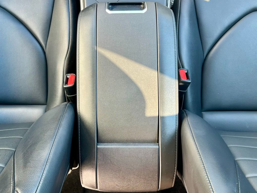 Used 2024 Toyota Highlander XLE image 33