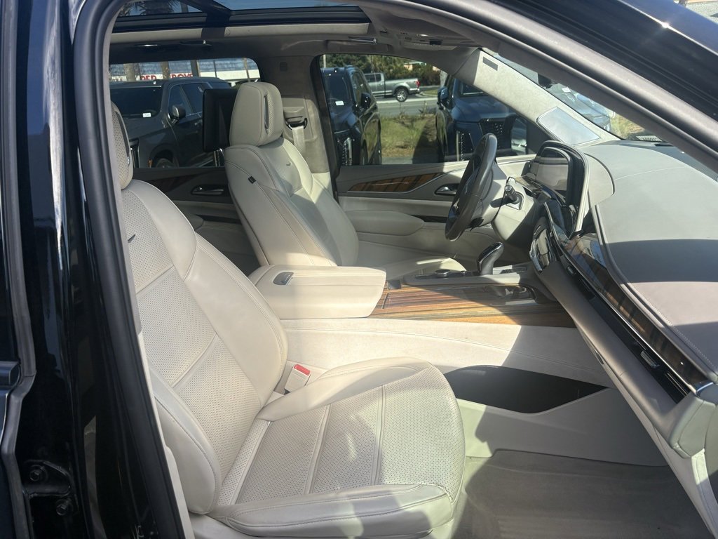 Used 2022 Cadillac Escalade ESV Sport Platinum image 21