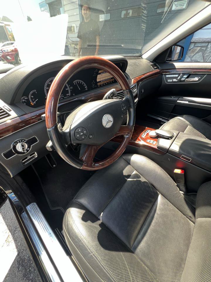 Used 2011 Mercedes-Benz S 550 4MATIC image 16