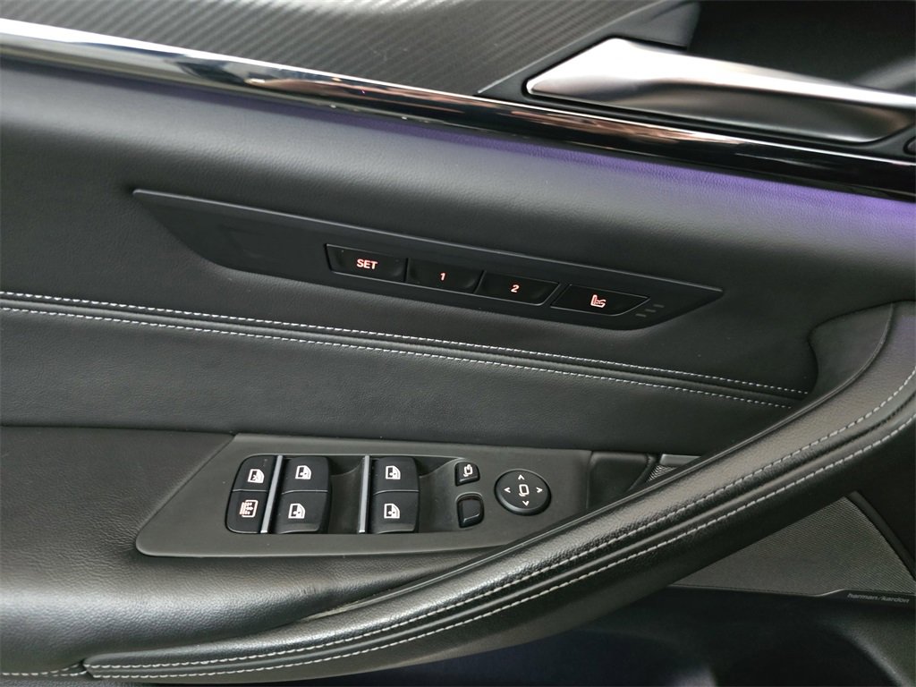 Used 2019 BMW M5 w/ Executive Package image 28