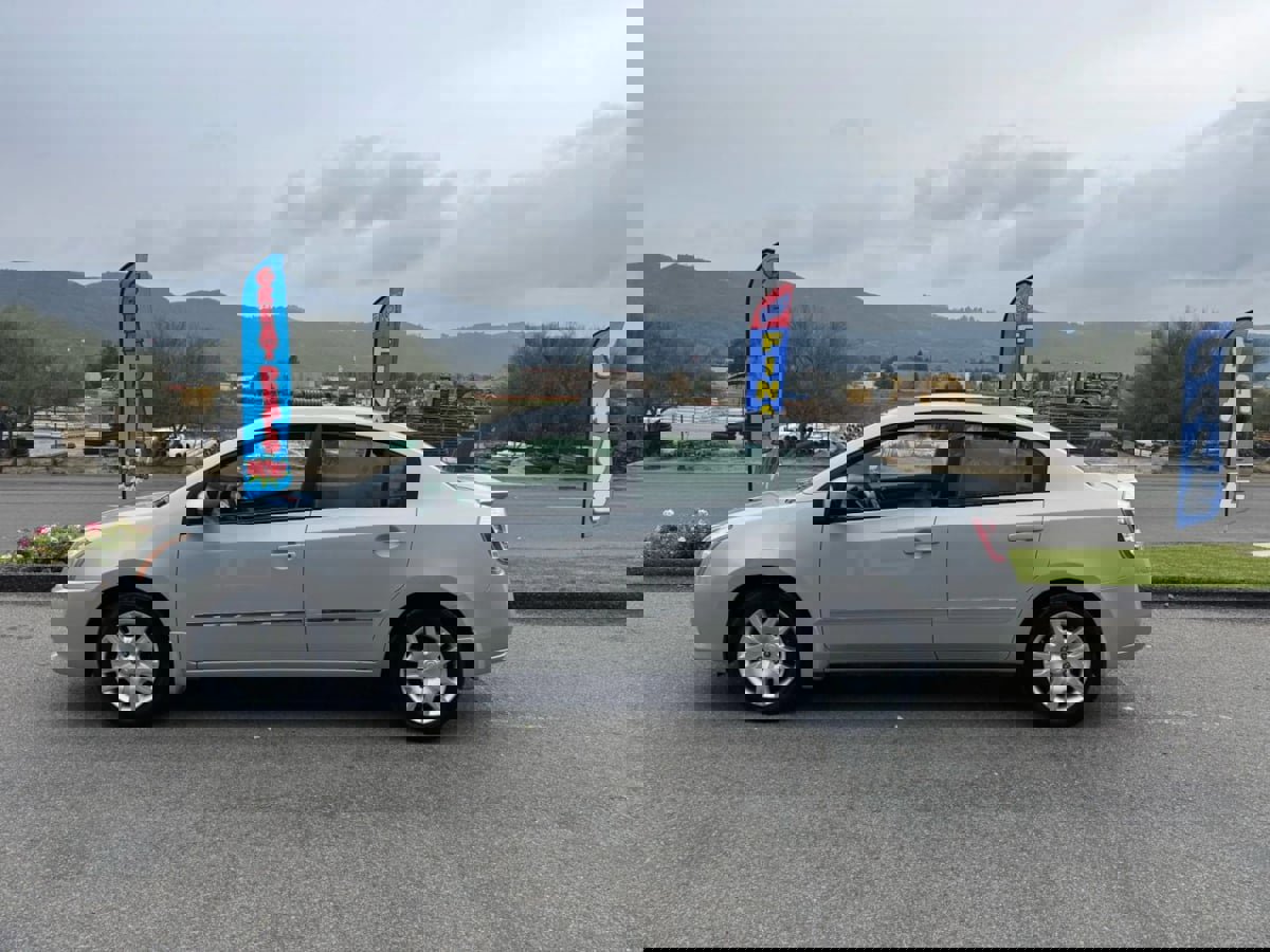 Used 2012 Nissan Sentra 2.0 S image 8