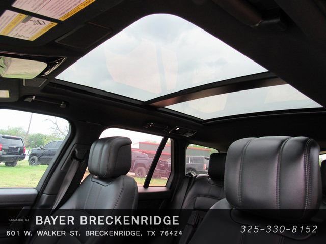 Used 2020 Land Rover Range Rover HSE AWD/4WD image 28
