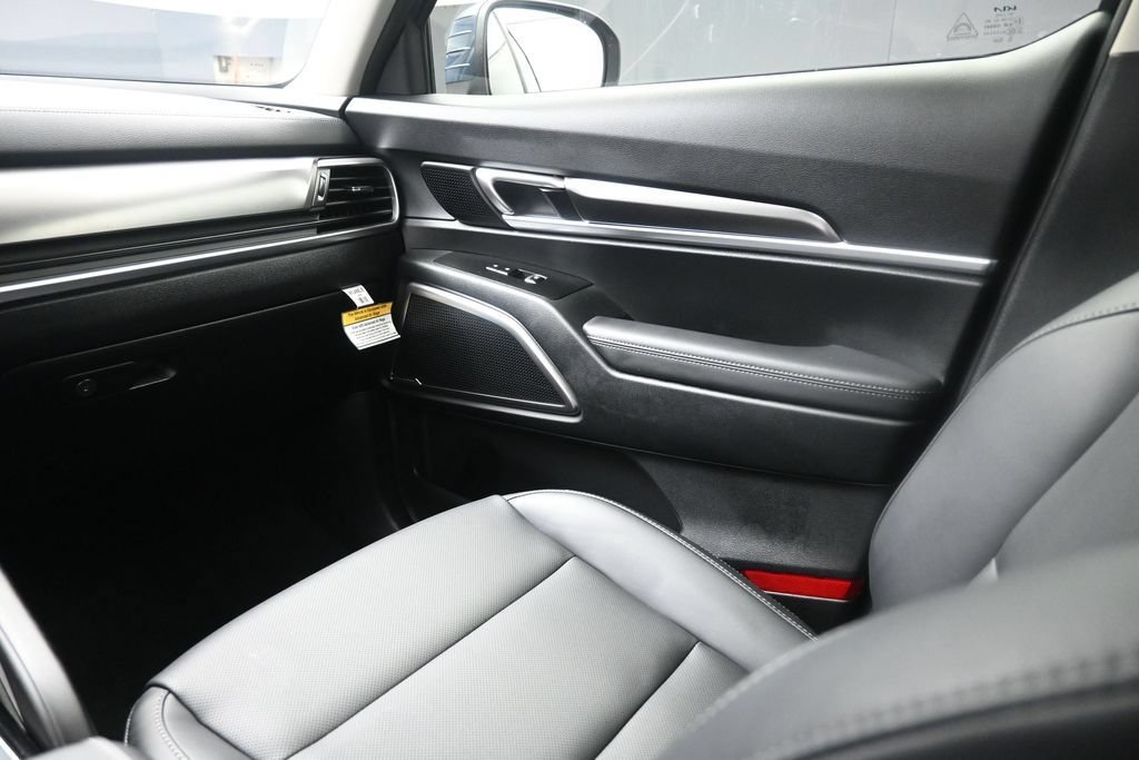 Used 2025 Kia Telluride S AWD/4WD image 26