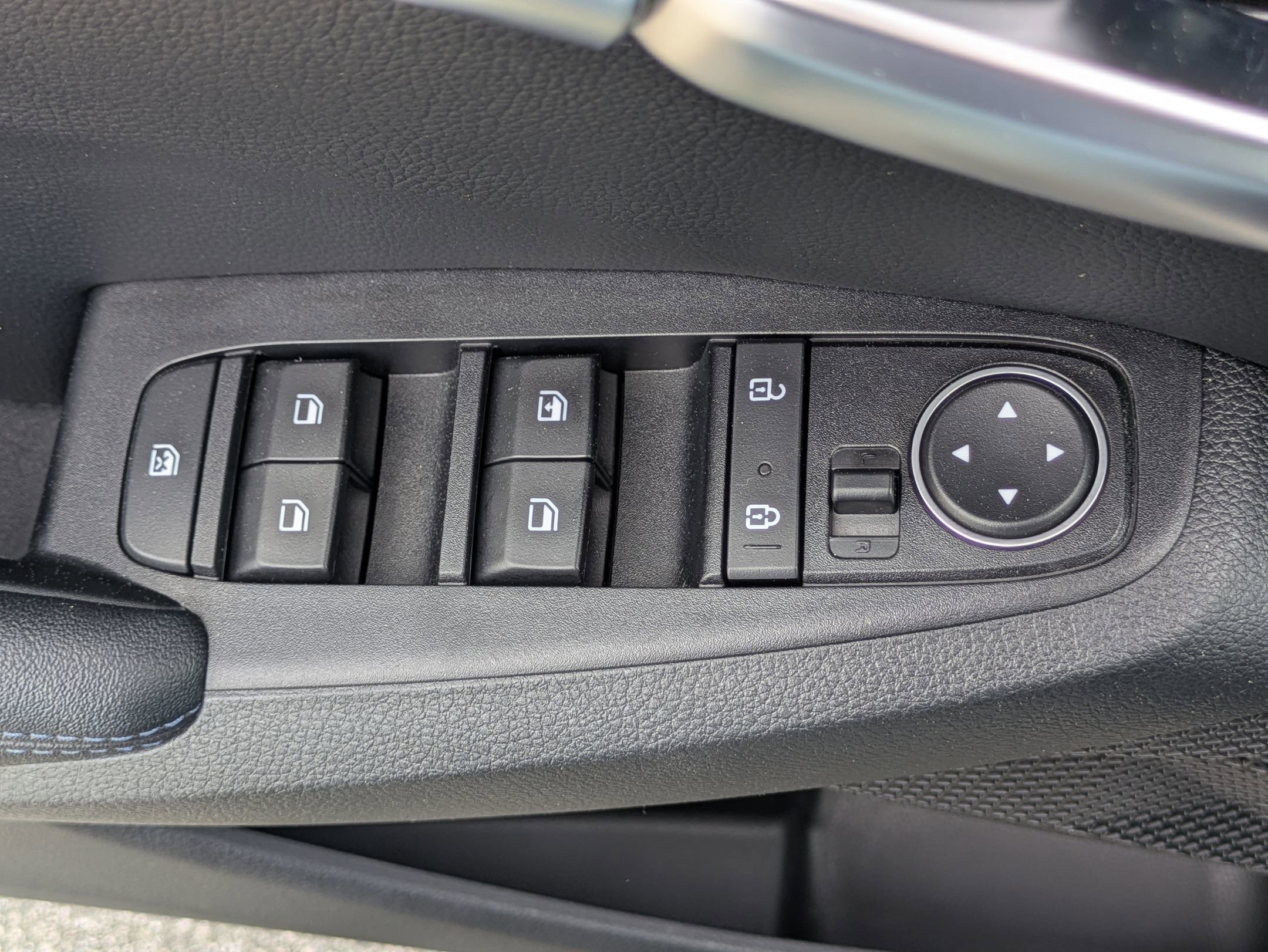 Used 2021 Kia Seltos S image 19