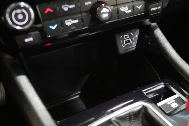 Used 2023 Jeep Compass Limited w/ Sun and Sound Group AWD/4WD image 29