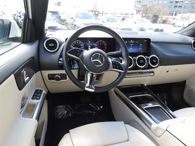 Used 2025 Mercedes-Benz GLA 250 4MATIC image 10