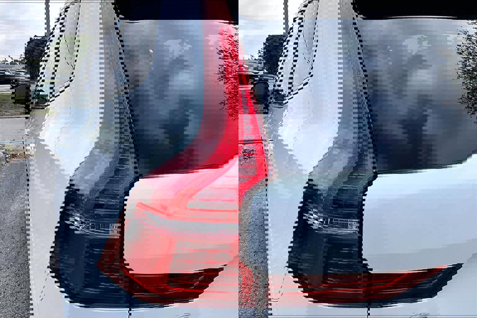 Used 2023 Volvo XC60 B5 Ultimate w/ Climate Package image 28