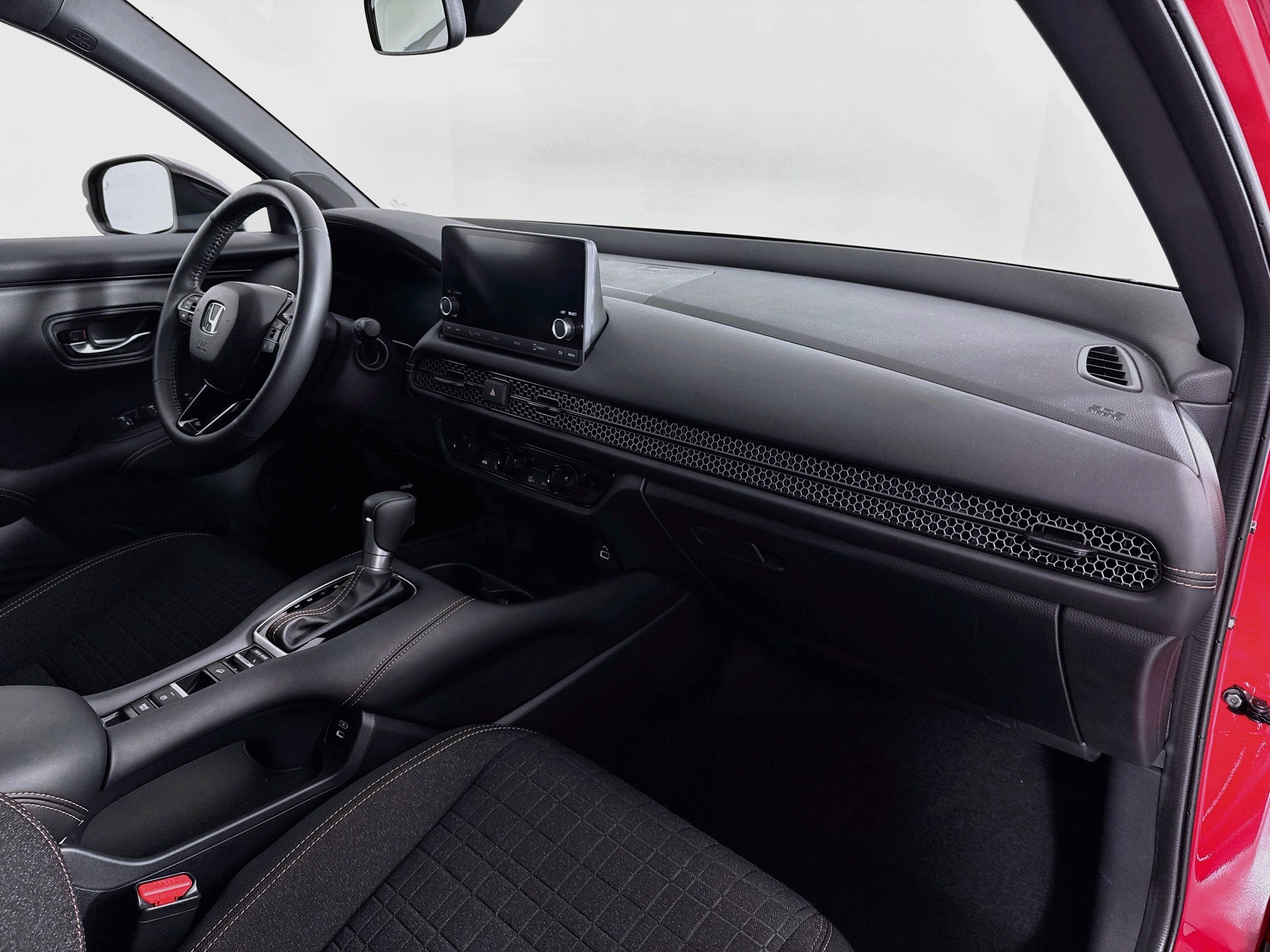Certified 2024 Honda HR-V Sport image 27