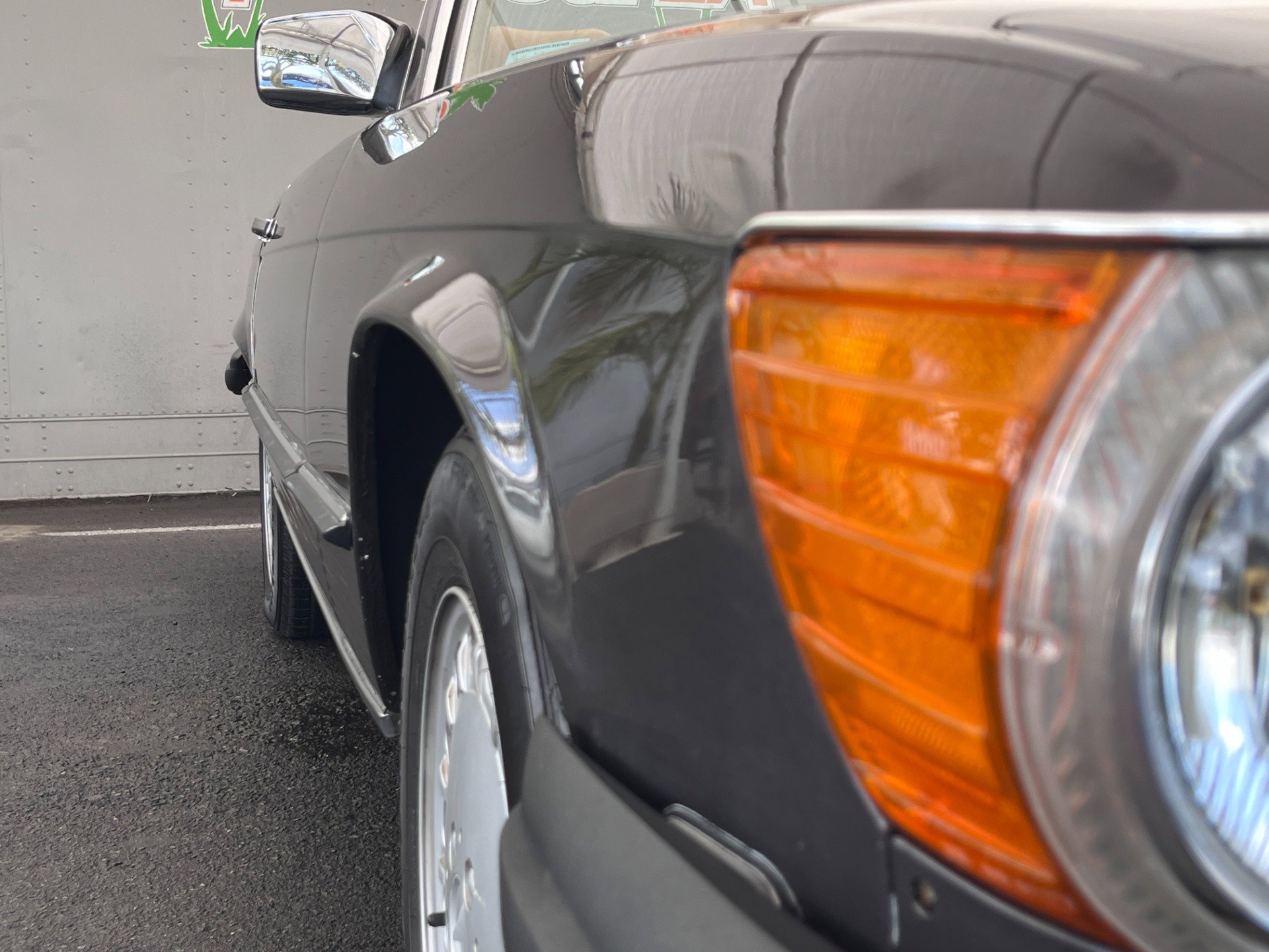 Used 1987 Mercedes-Benz 560 SL image 15