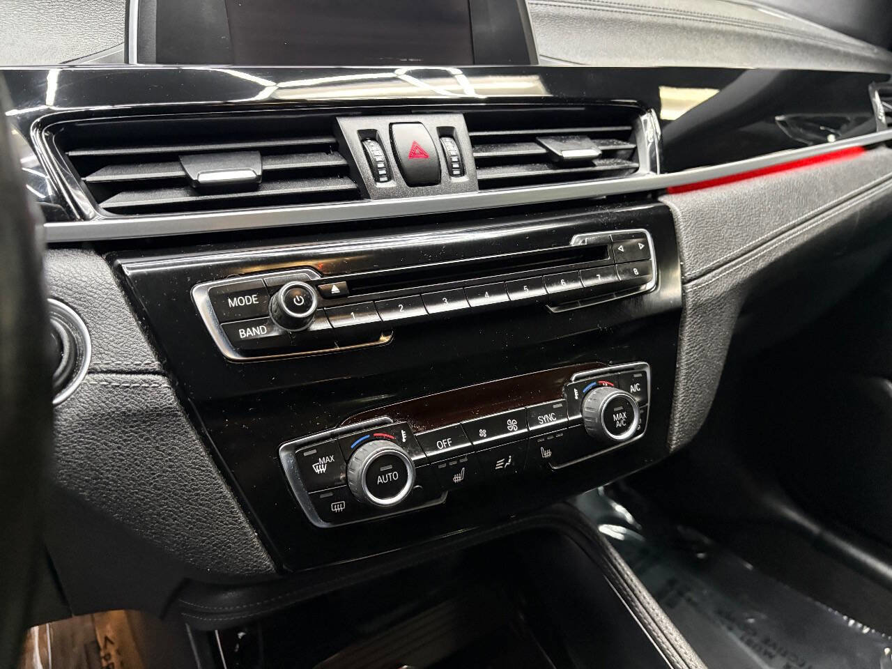 Used 2018 BMW X2 sDrive28i w/ Convenience Package image 23