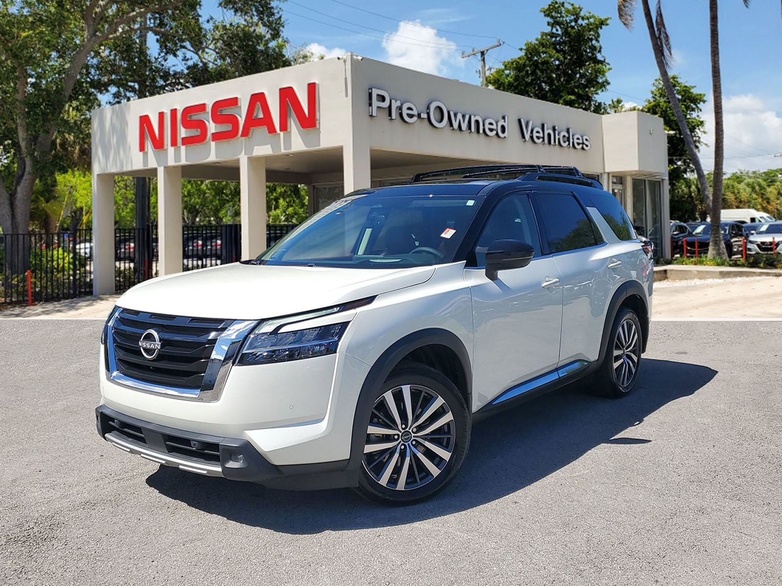 Used 2022 Nissan Pathfinder Platinum