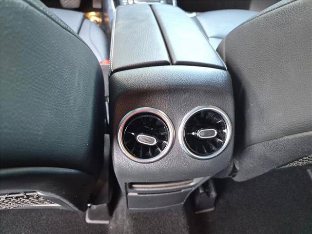 Used 2022 Mercedes-Benz GLB 250 image 16