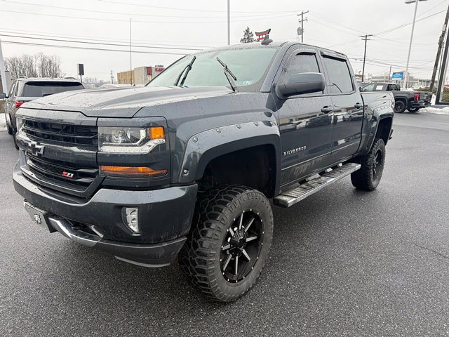 Used 2018 Chevrolet Silverado 1500 LT w/ All Star Edition image 9