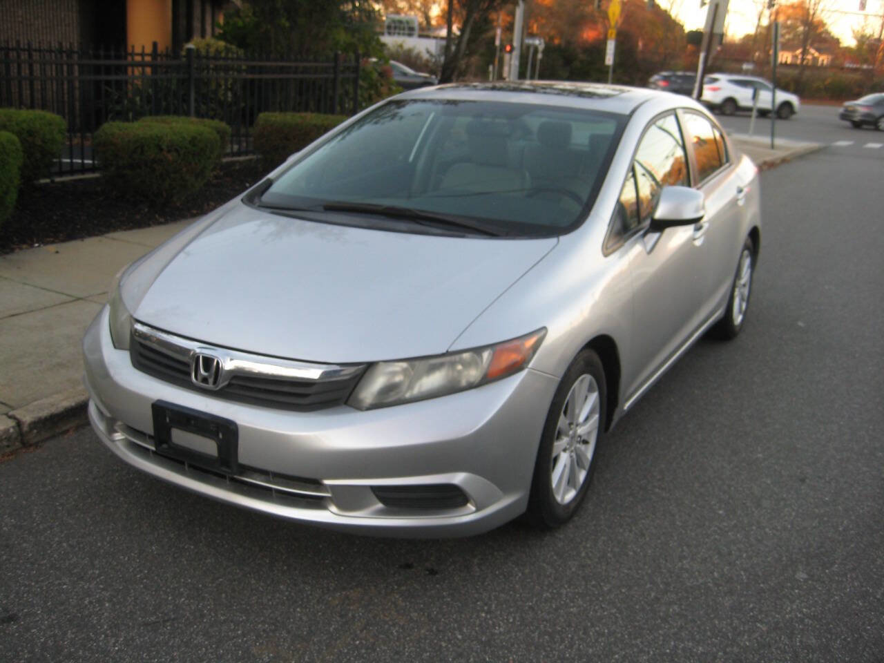 Used 2012 Honda Civic EX-L image 1