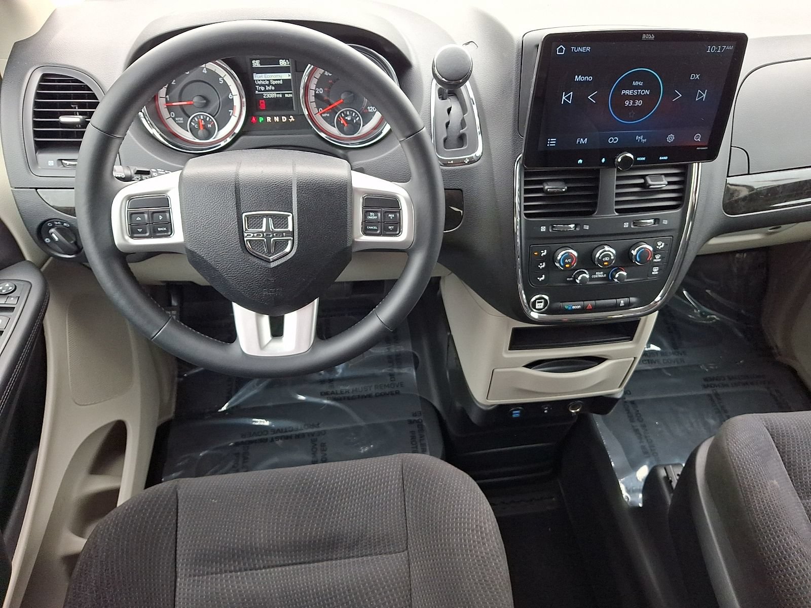 Used 2015 Dodge Grand Caravan SXT w/ Rear Park Assist Package FWD image 15