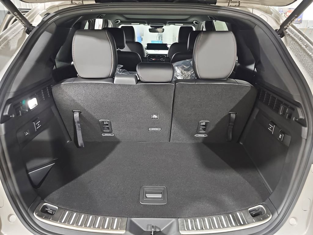 New 2026 MAZDA CX-90 Plug-In Hybrid w/ Premium Plus AWD/4WD image 13