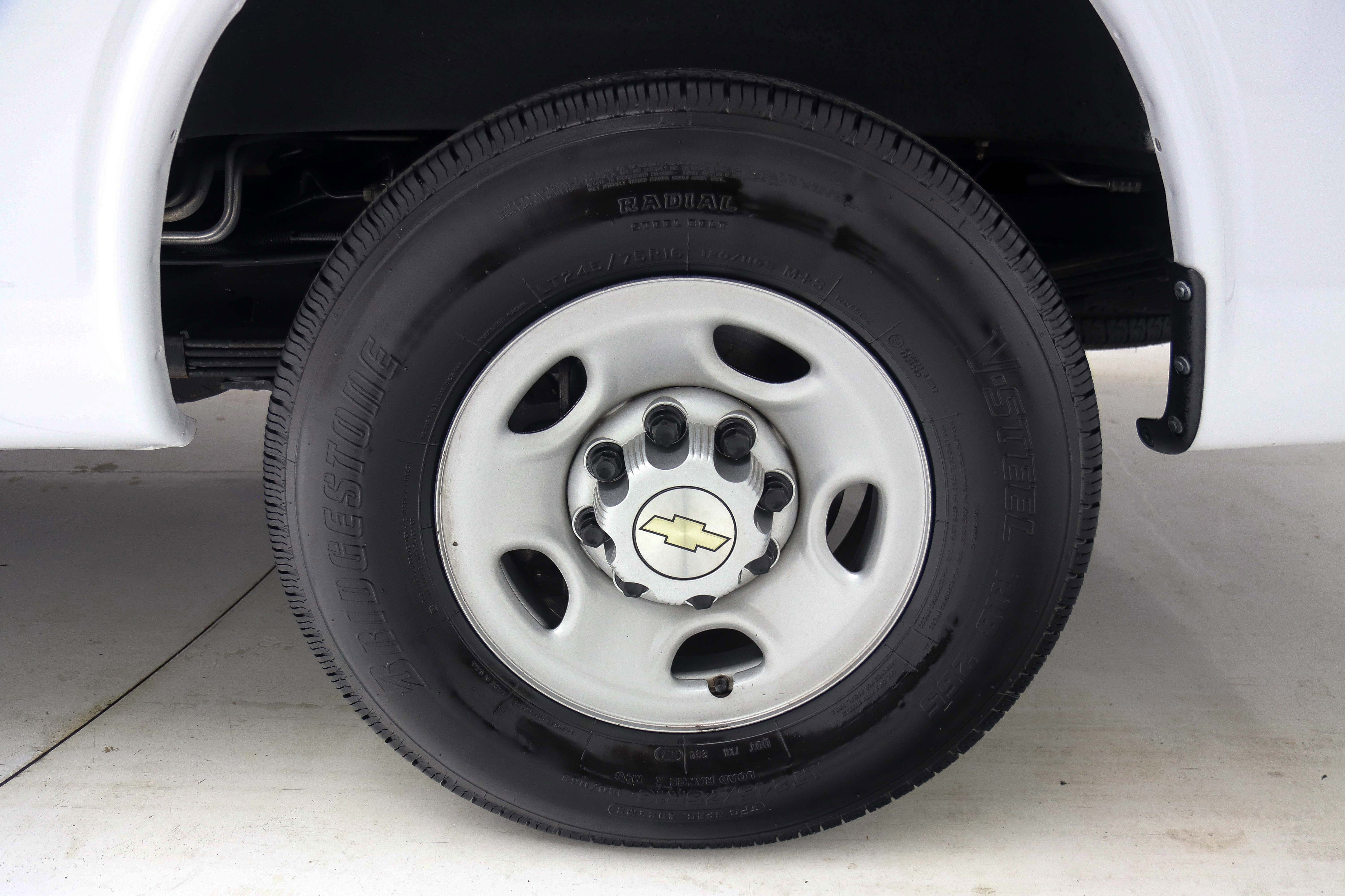 Used 2023 Chevrolet Express 3500 LS RWD image 26