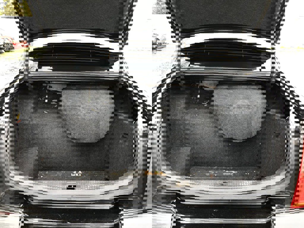 Used 2011 Lincoln Town Car Executive image 23