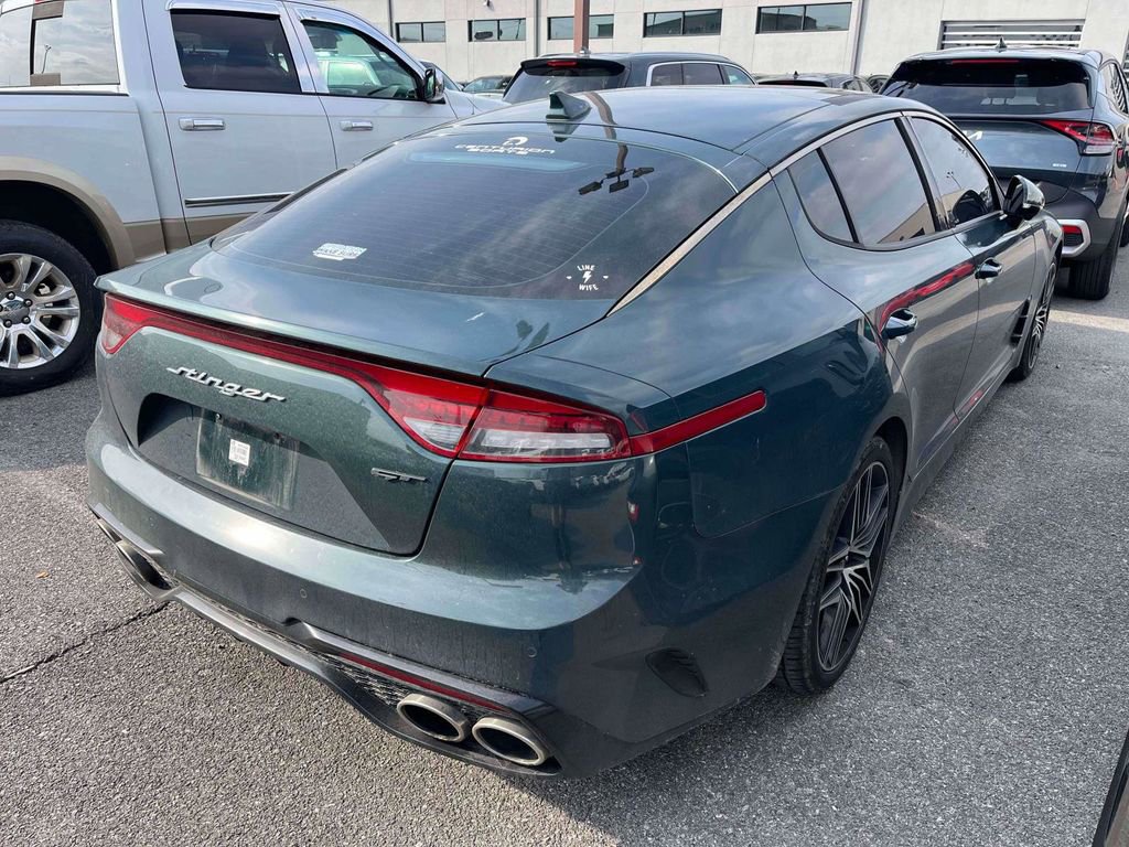 Used 2022 Kia Stinger GT2 image 2