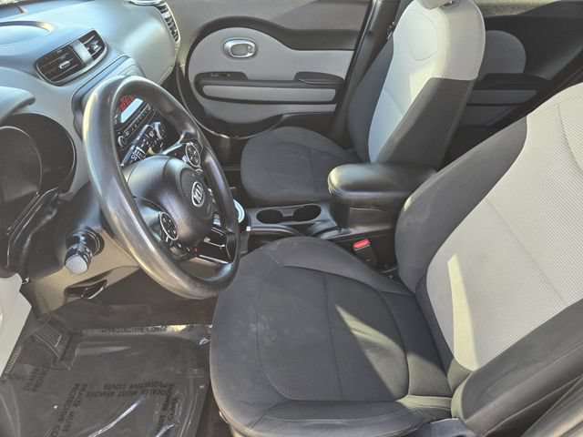 Used 2014 Kia Soul FWD image 12