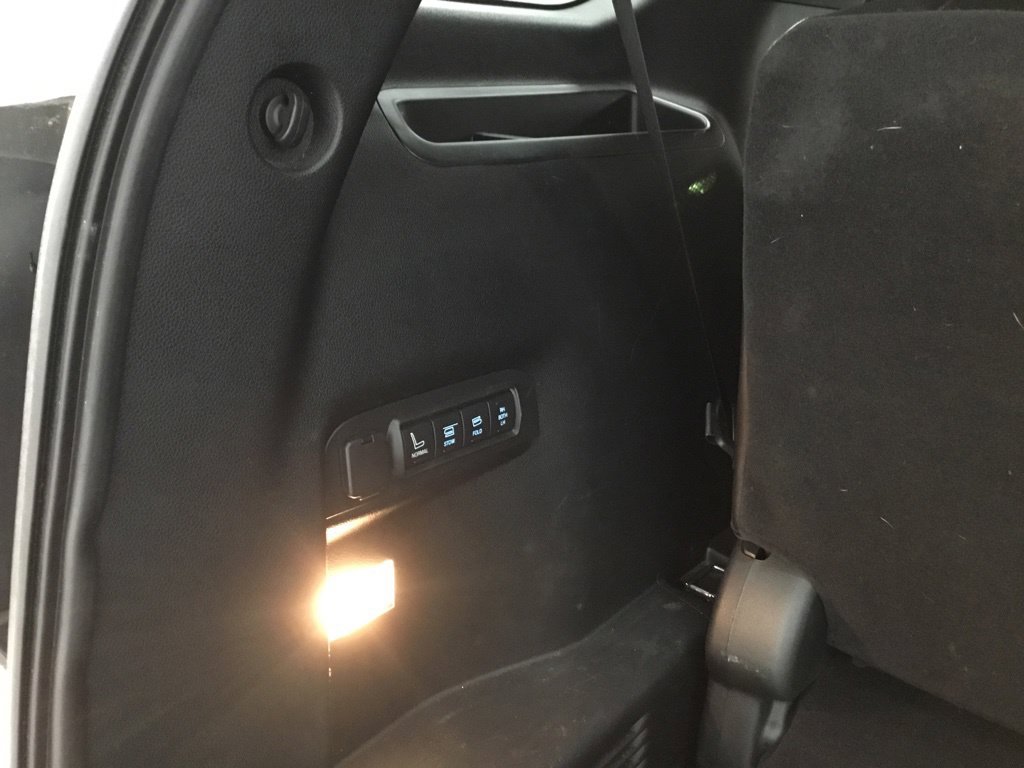 Used 2018 Ford Explorer Sport AWD/4WD image 41