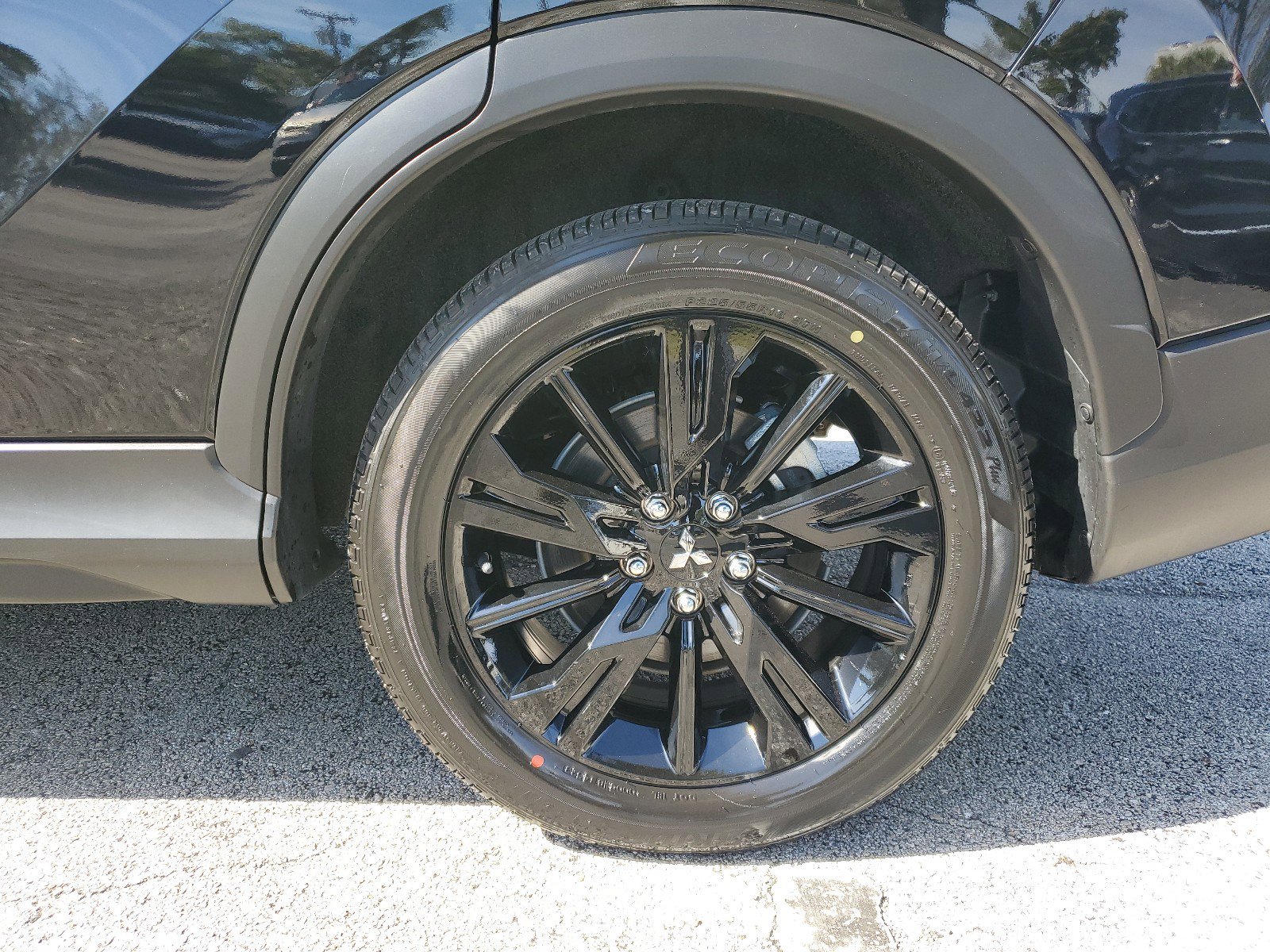 Used 2024 Mitsubishi Eclipse Cross LE image 28