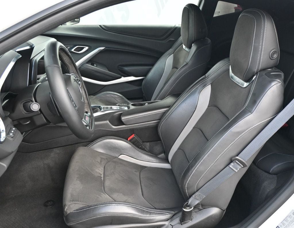 Used 2018 Chevrolet Camaro SS RWD image 18