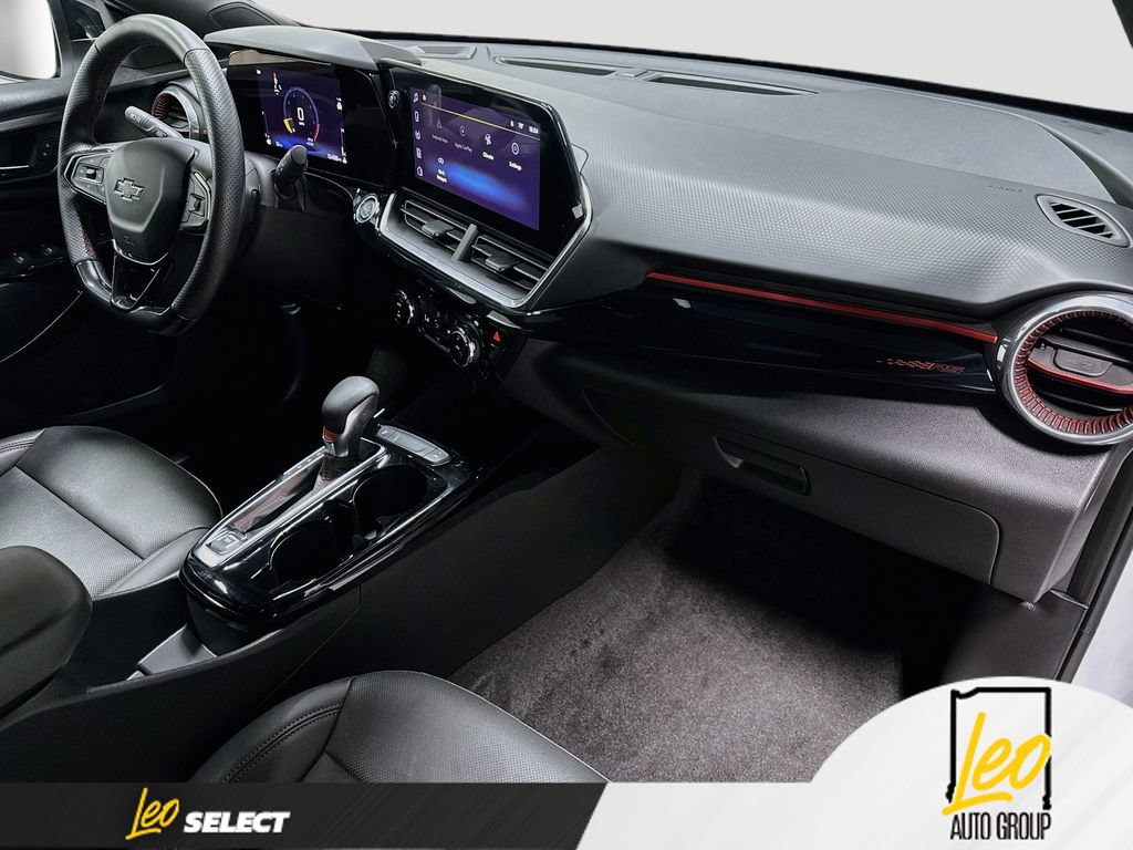 Used 2024 Chevrolet Trax RS w/ Driver Confidence Package FWD image 30