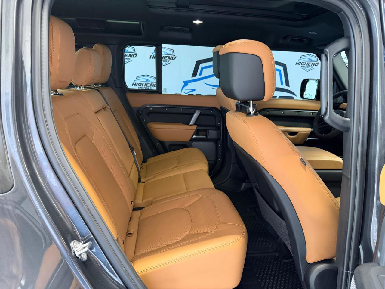 Used 2024 Land Rover Defender 110 Carpathian Edition image 33