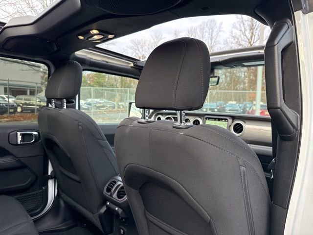 Used 2022 Jeep Wrangler Unlimited Sahara w/ LED Lighting Group image 24