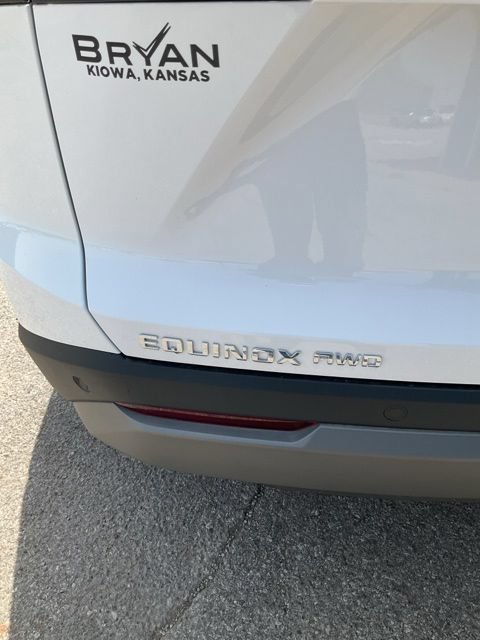 New 2026 Chevrolet Equinox LT AWD/4WD image 12