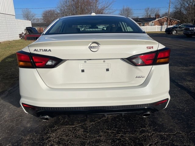 Used 2024 Nissan Altima 2.5 SR image 12