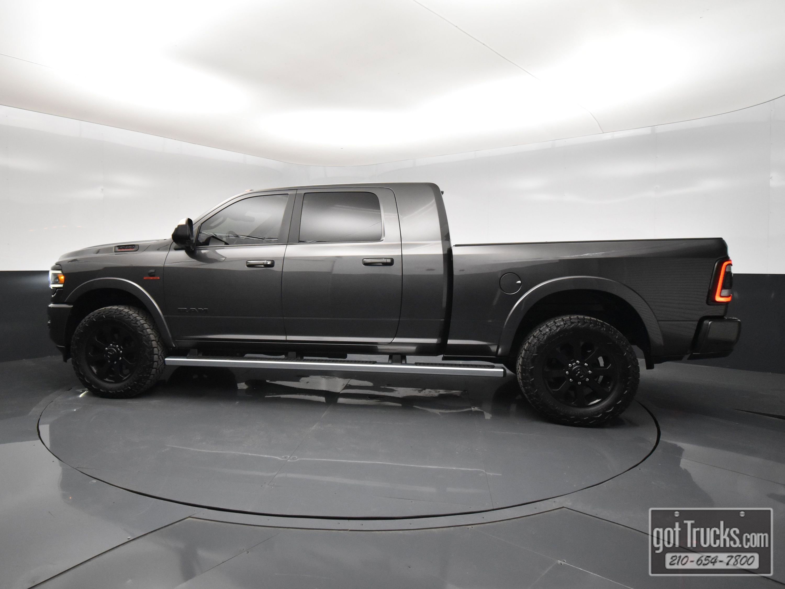 Used 2020 RAM 3500 Laramie w/ Night Edition AWD/4WD image 3