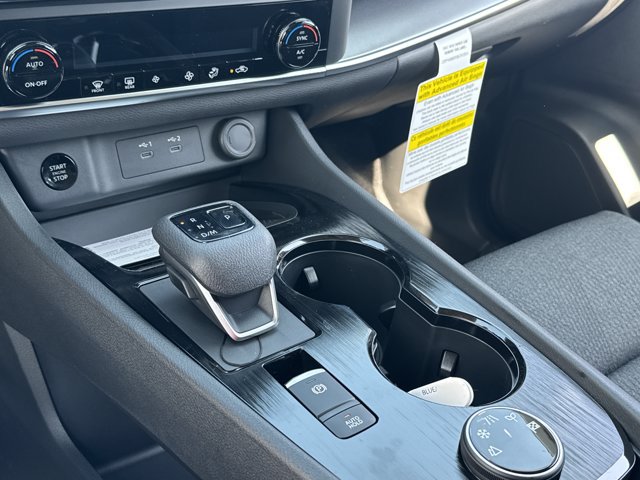 New 2025 Nissan Rogue SV AWD/4WD image 17
