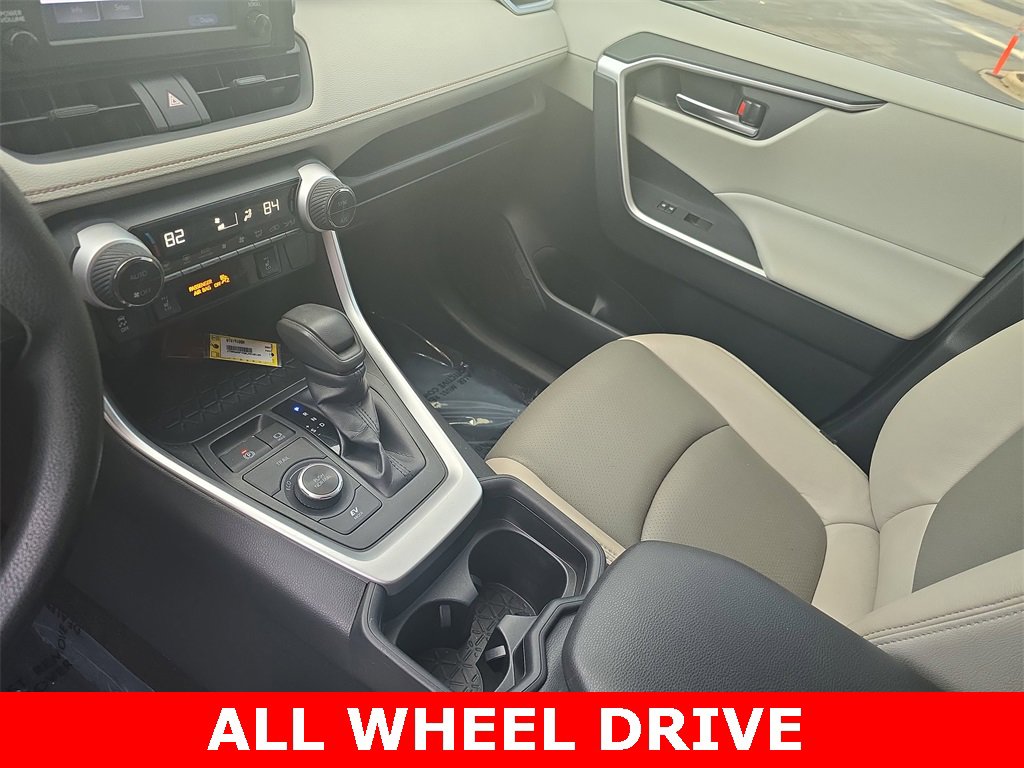 Used 2019 Toyota RAV4 XLE image 26