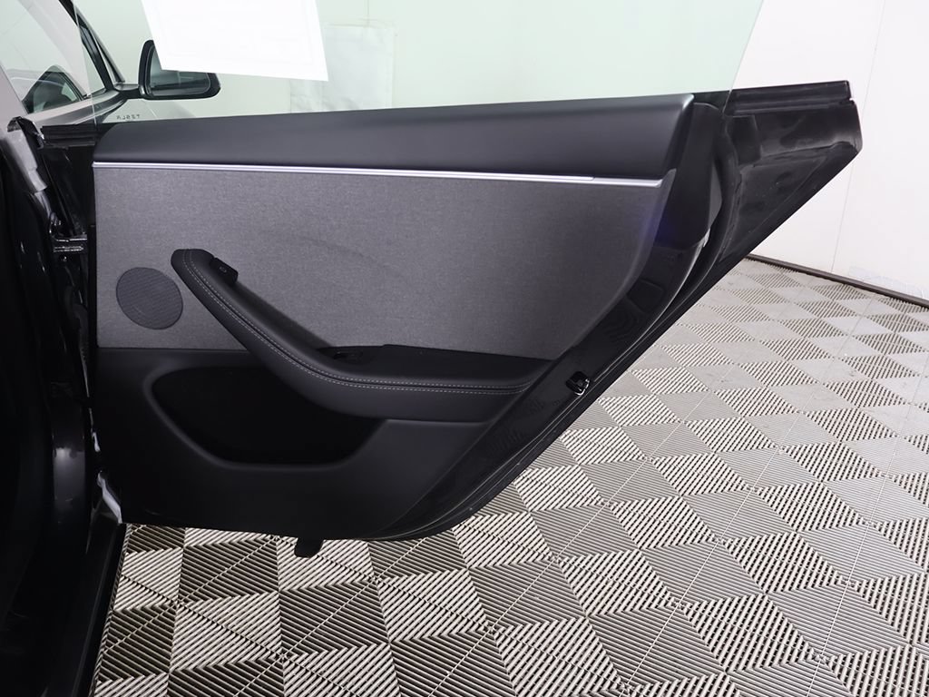 Used 2025 Tesla Model 3 Long Range RWD image 30