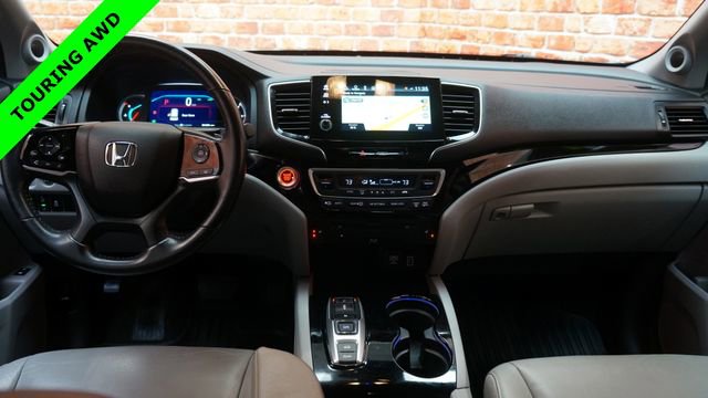 Used 2019 Honda Pilot Touring image 11