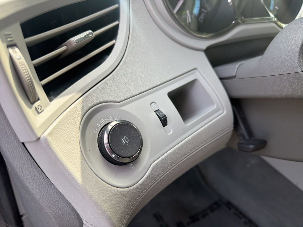 Used 2013 Buick LaCrosse Leather image 14