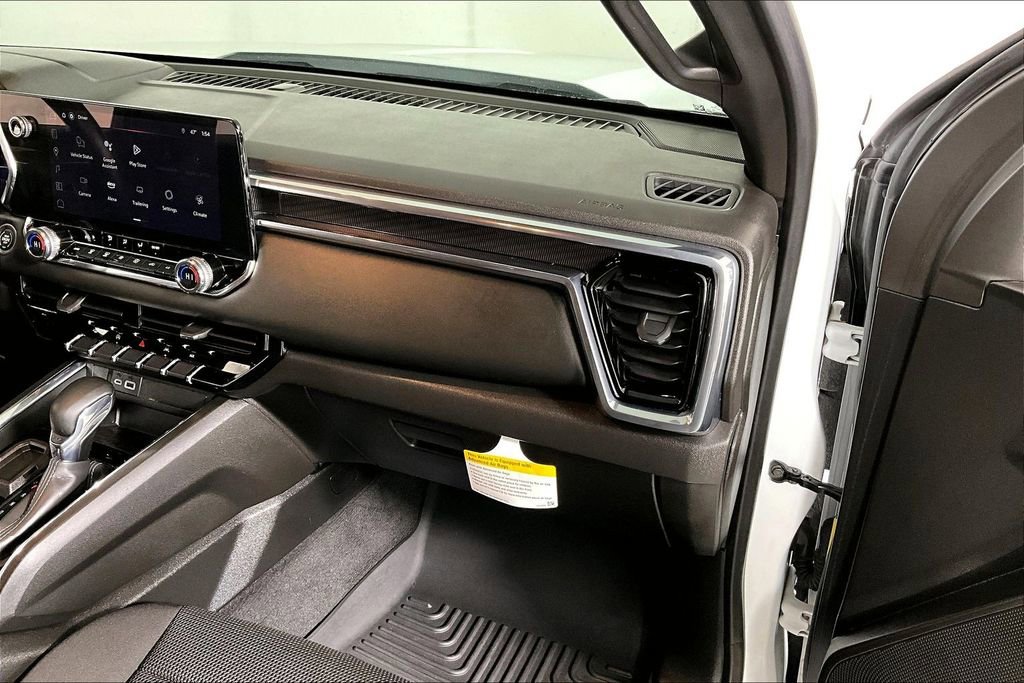 Used 2024 GMC Canyon Elevation w/ Convenience Package image 16