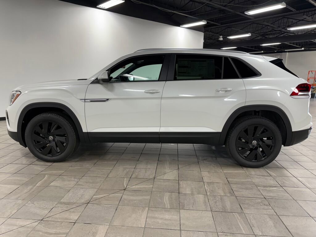 New 2026 Volkswagen Atlas Cross Sport SE image 4