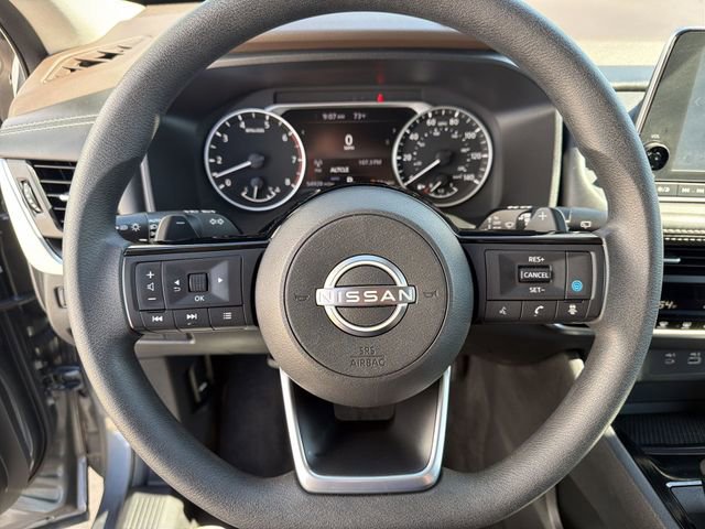 Used 2023 Nissan Rogue SV AWD/4WD image 16